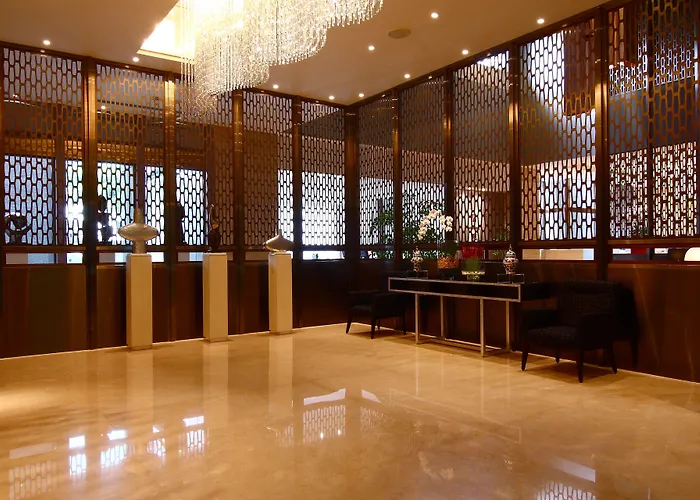 Hung'S Mansion